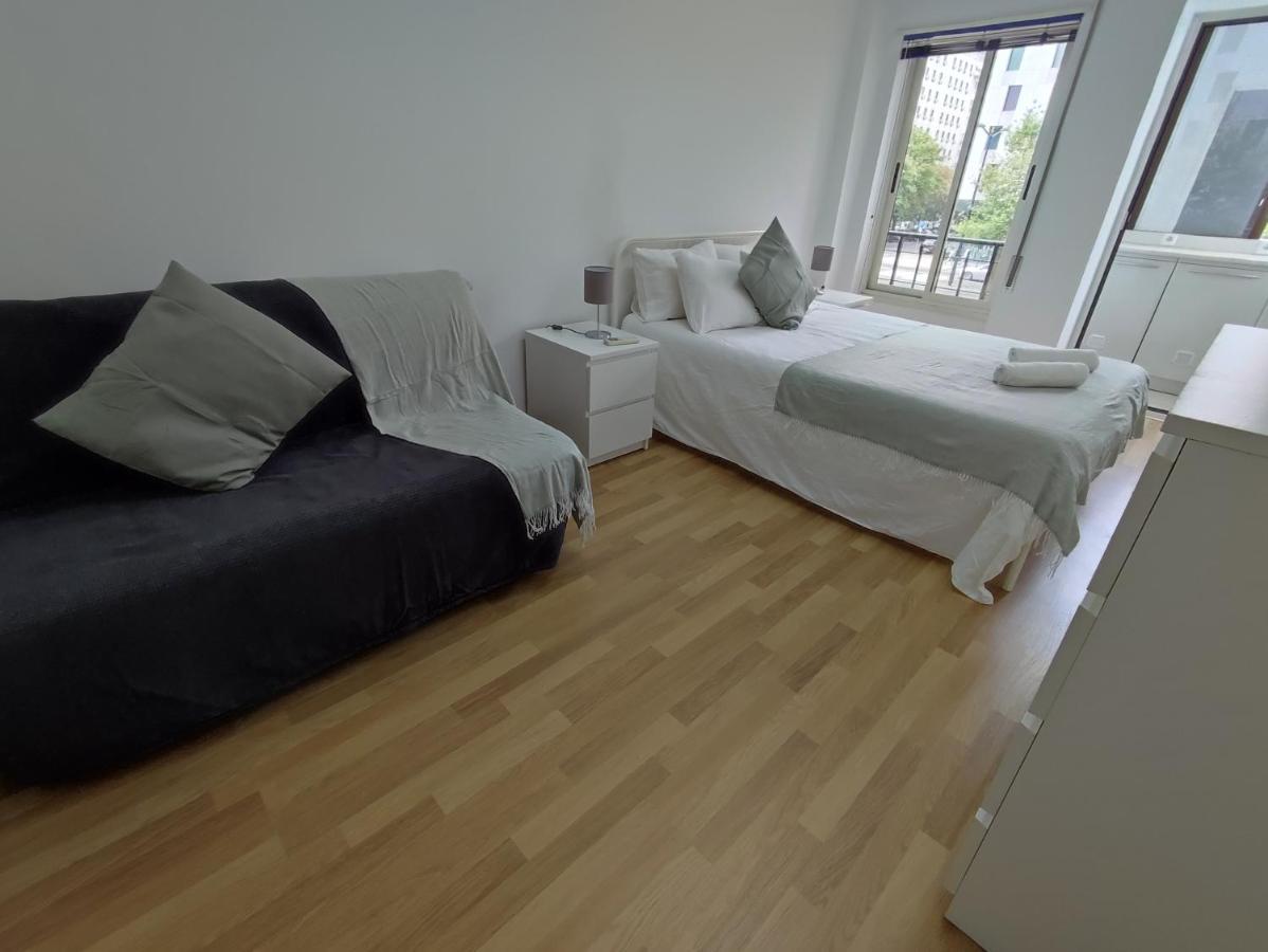 Gasthof Theorynomadrooms Al Lisboa-Republica